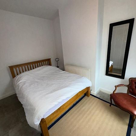 Apartmán Commuters Getaway Chesterfield Exteriér fotografie
